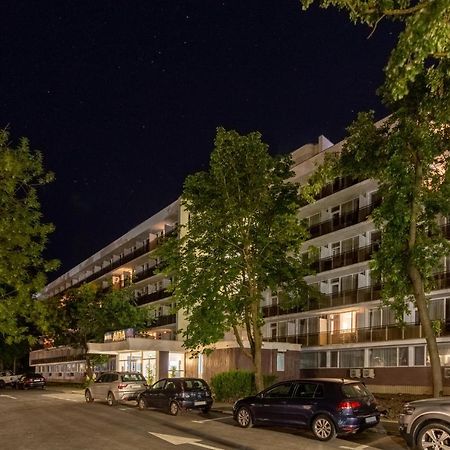 Hotel Neko Saturn Zewnętrze zdjęcie