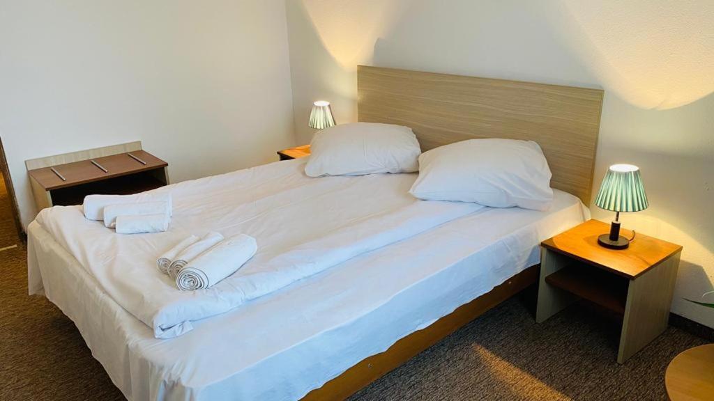 Hotel Neko Saturn Zewnętrze zdjęcie