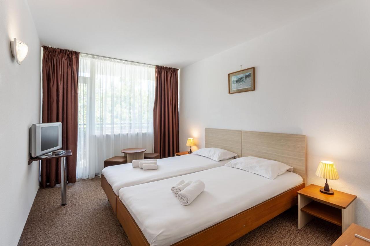 Hotel Neko Saturn Zewnętrze zdjęcie